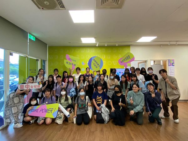 ［誰來做客］臺中第一高級中等學校 全校女學生